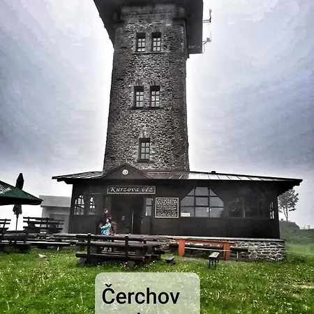 Nyaraló Dreveny Prazdninovy Sunrise